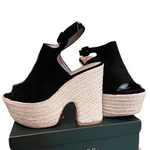 NIB Black Open Toe Espadrille Wedges